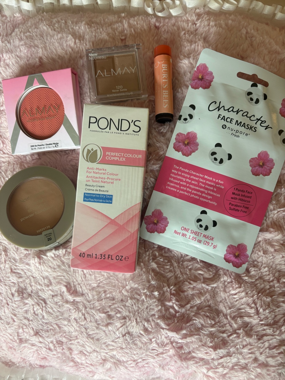 Sweet peach makeup 🍑